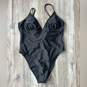 NWT Cupshe V Neck One Piece Swimsuit with Tie Back Details in Black Size Large